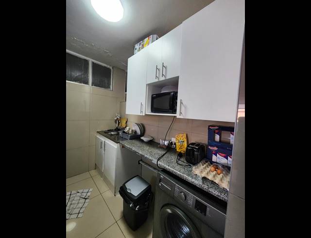 2 BEDROOM PROPERTY TO RENT IN NORTH BEACH